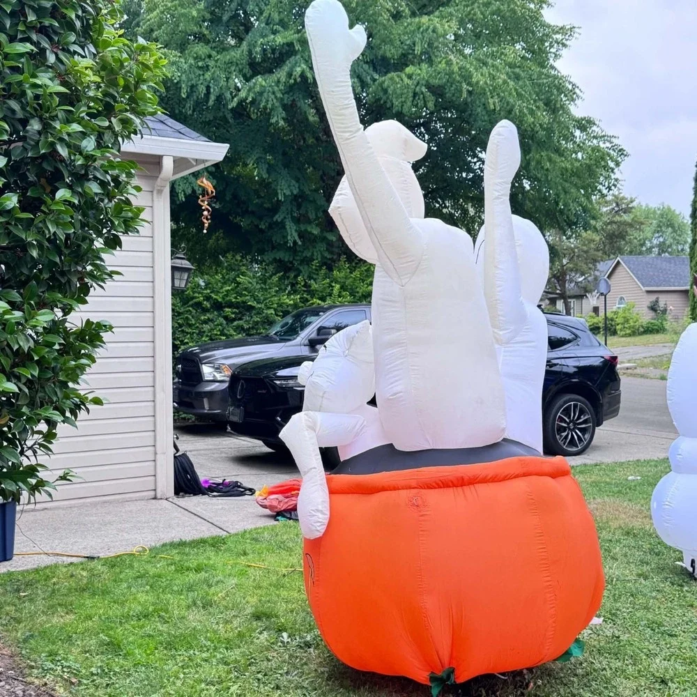 Gemmy air blown inflatable 8 ft Tall Halloween‎ yard Decore 3 Ghosts In pumpkin